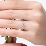 Beautiful Womens Engagement Ring 0.70 Ct IGI GIA Certified Lab Grown Diamond 14k Gold Ring - Image 6