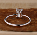 Beautiful Solitaire Diamond Ring - Image 3