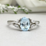 Oval Cut Aquamarine Gemstone Gold Ring
